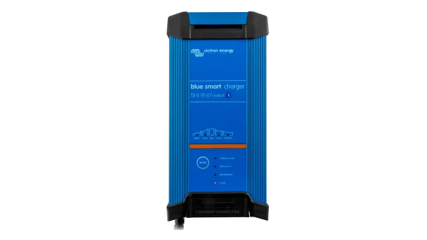 Blue Smart IP22 Charger 12/15(3) 230V AU/NZ BPC121544012